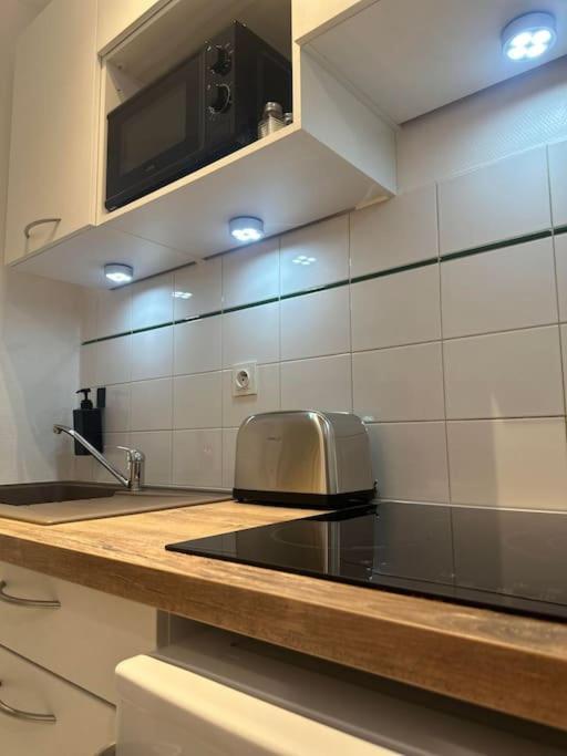 Neuf Entierement Equipe Proche Centre Apartment