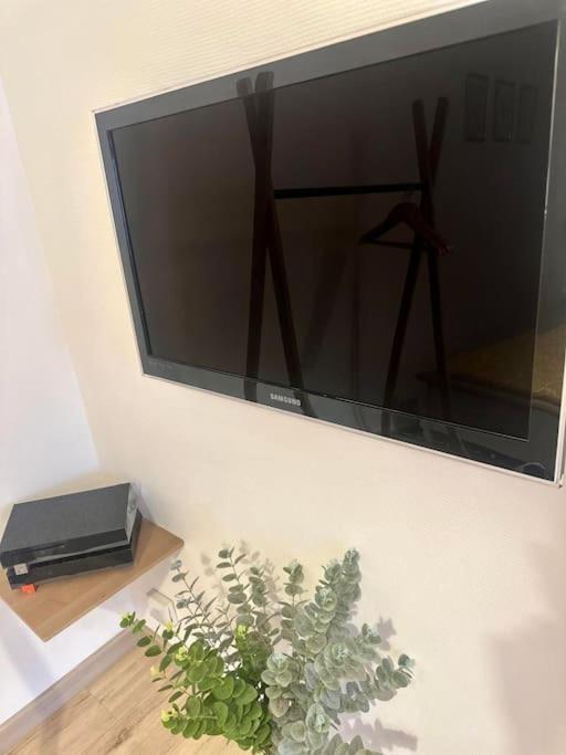 Apartment Neuf Entierement Equipe Proche Centre *